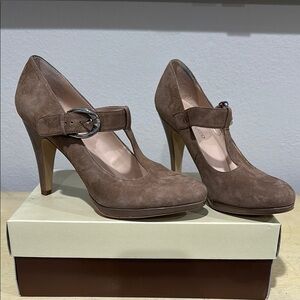 Franco Sarto Taupe Suede Pumps